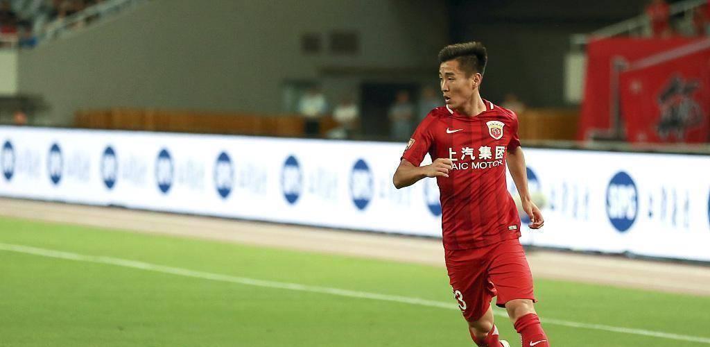 又有世豪留洋，足协开启青训第一章，球迷戏称有些球员是伪世豪