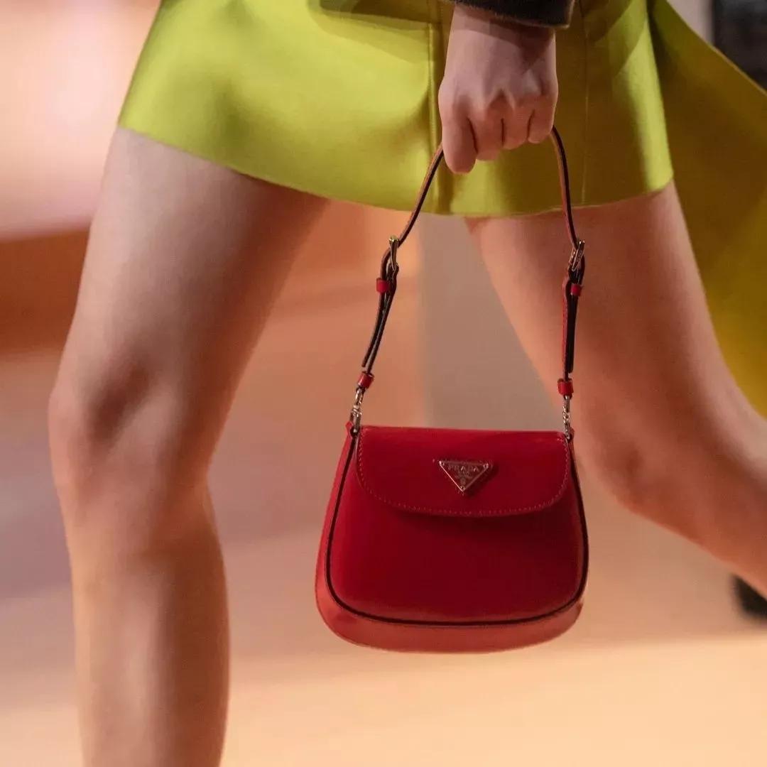 永远不过时经典的包包款式,十几年不会过时的包