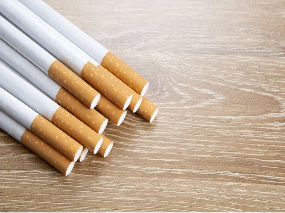 烟盒没有编码是不是假烟,香烟有保质期吗如何分辨真假烟