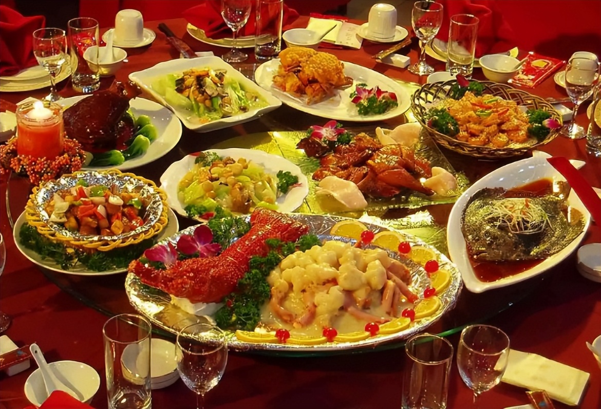 广东普通人办一场婚礼要多少钱,广东结婚摆酒大概花费多少钱呢