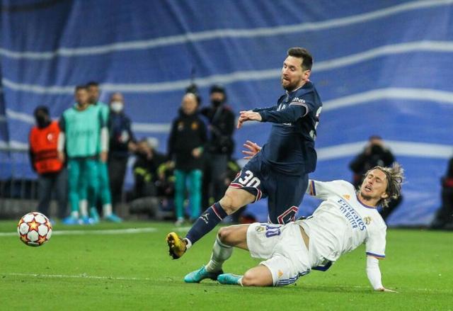 官方皇马与莫德里奇续约至2024年,皇马对续约莫德里奇态度