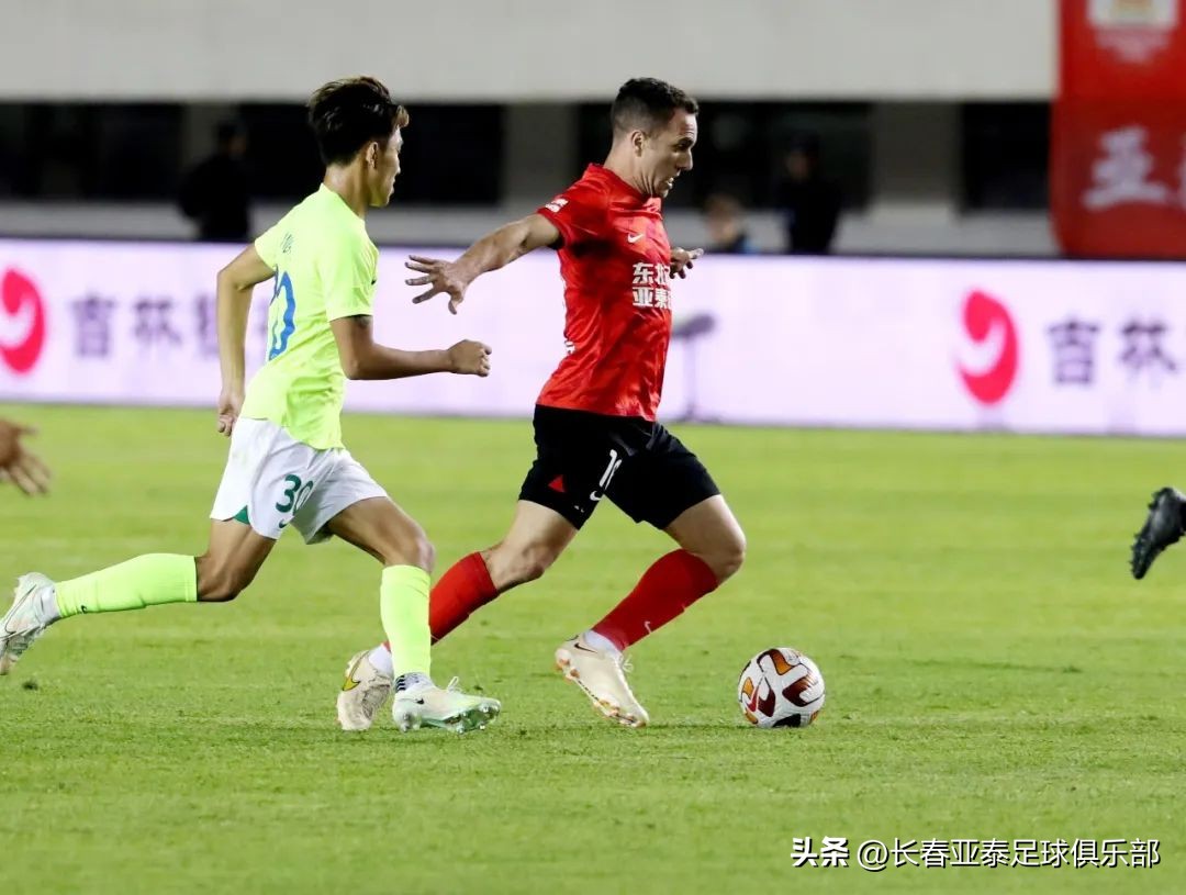 用胜利祝高考学子梦想成真亚泰多点开花主场4比1胜深圳队