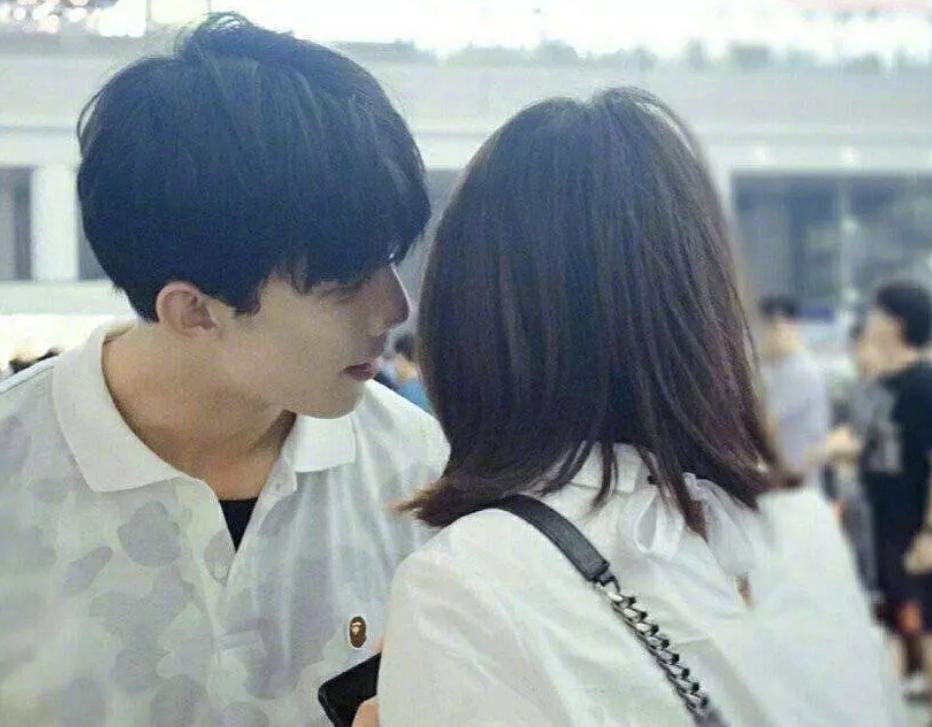 吴磊为谭松韵化解尴尬,吴磊为谭松韵说话