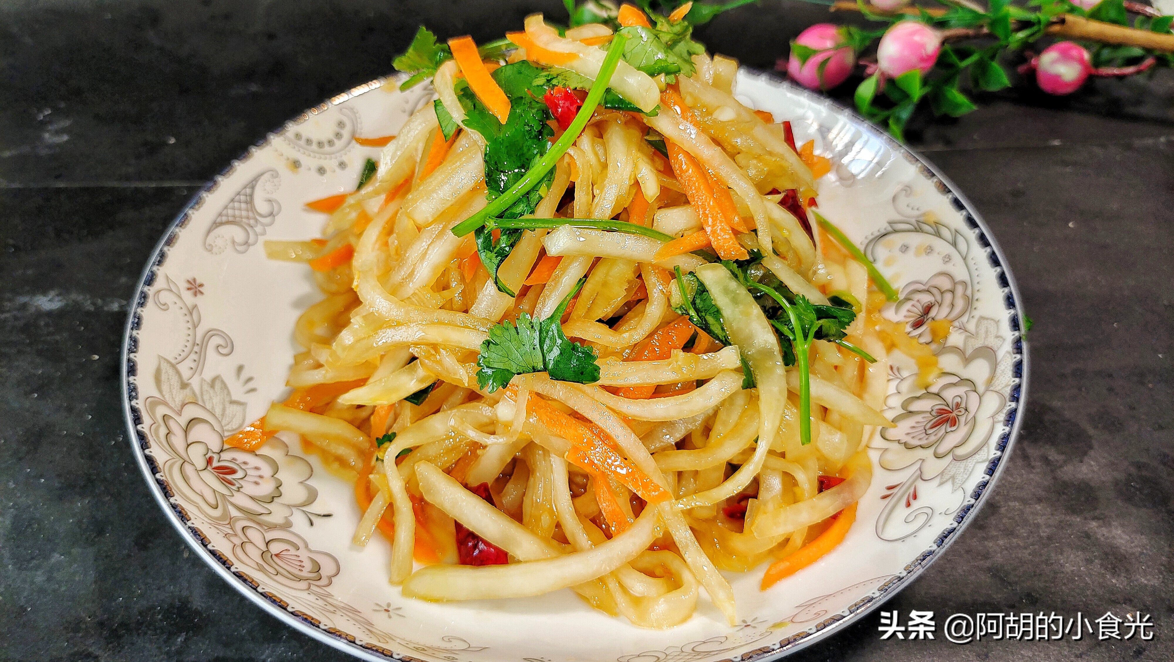 凉拌家常苤蓝片的做法大全,腌好的苤蓝丝怎么凉拌好吃