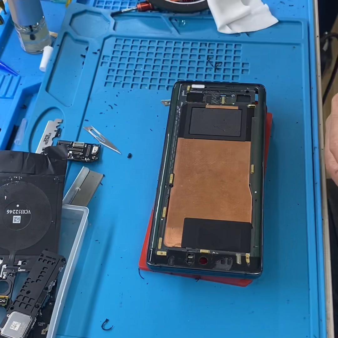 vivox90换屏后前摄像头进灰,vivox9手机维修换屏