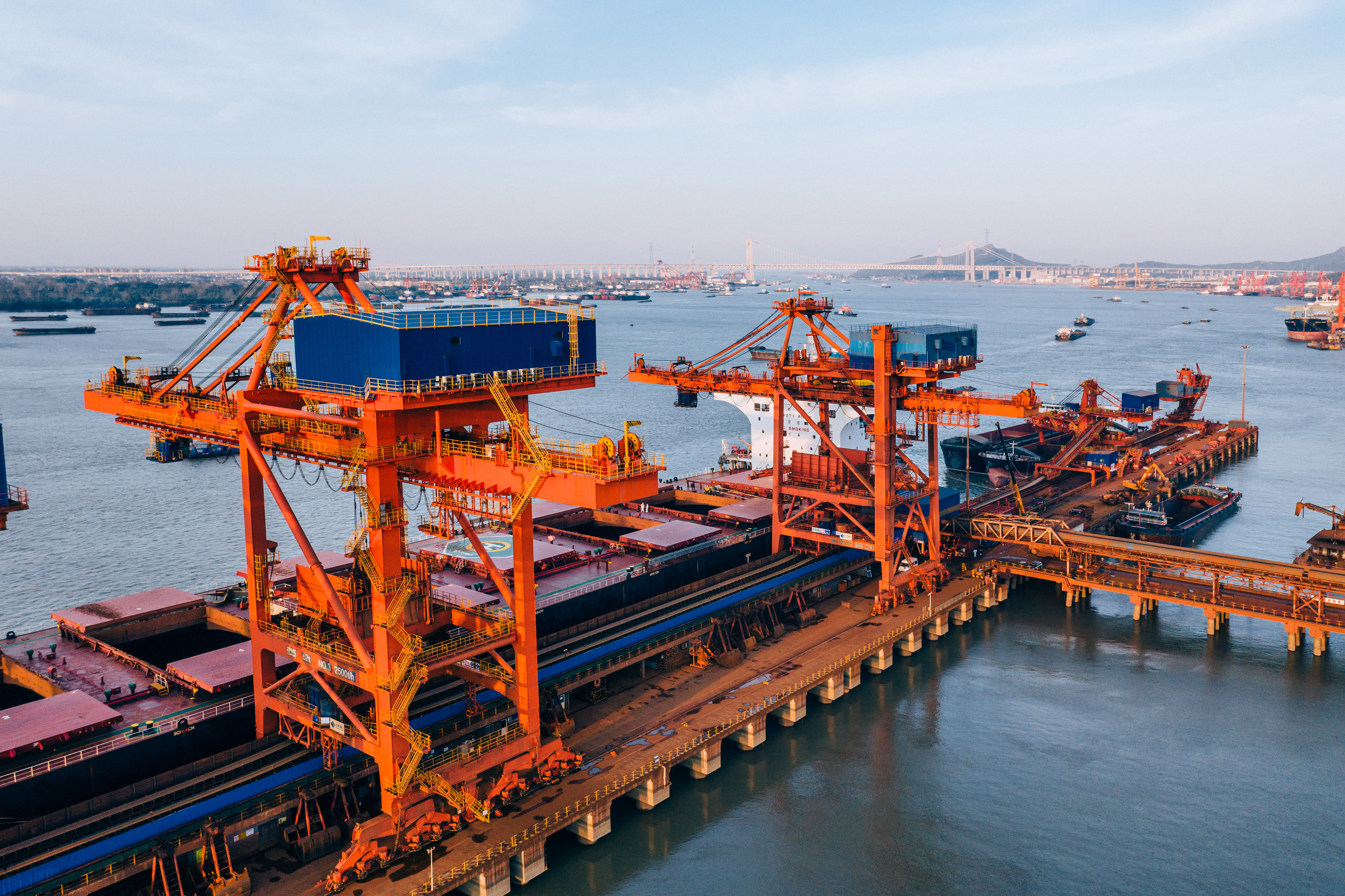 沿着运河看中国,沿着海岸线看苏州