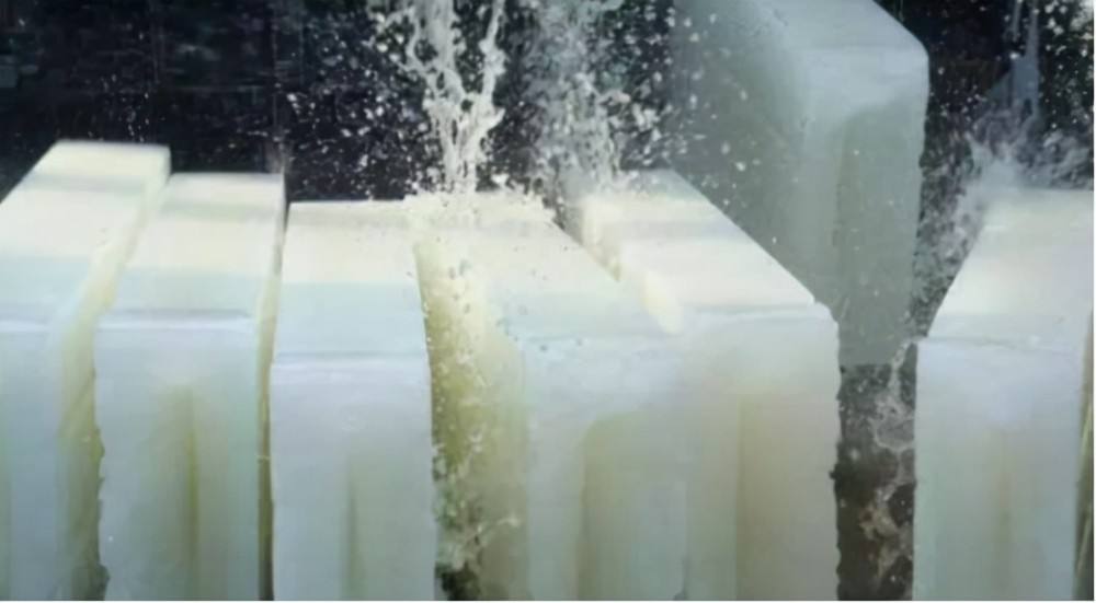 古人用热水造冰的原理,古人用开水造冰还原过程