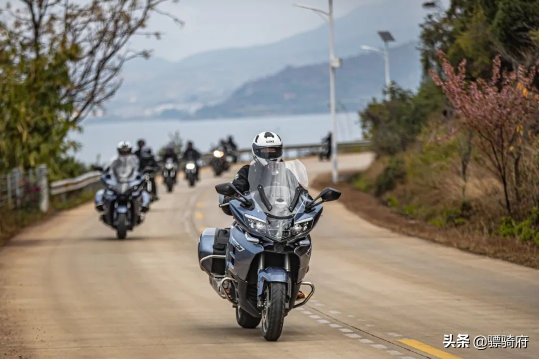 国产小金翼摩托车,国产贝纳利600cc旅行车