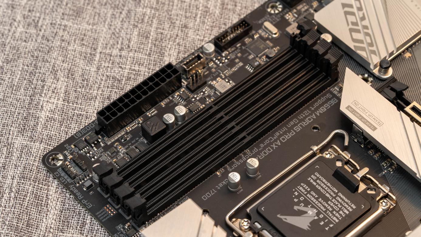 一块主板战两代CPU!——技嘉雪雕B660MAORUSPROAXDDR4装机体验