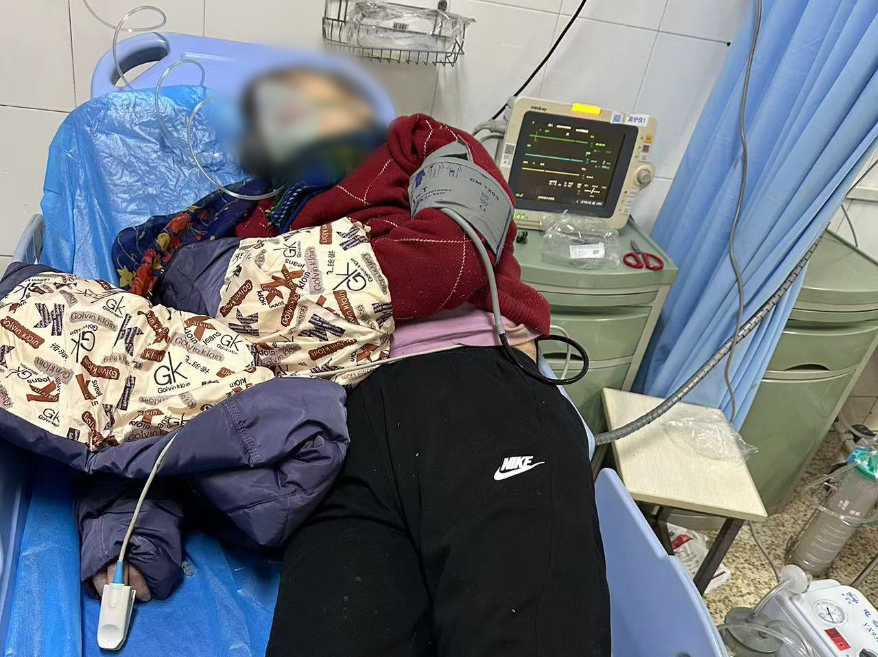 年糕变“黏”糕，险要老太命！