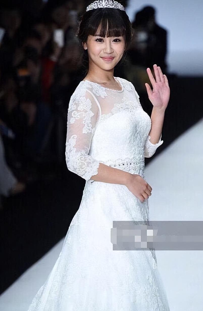 一张脸像不同的两个人是什么体验,同一张脸都是两个模样