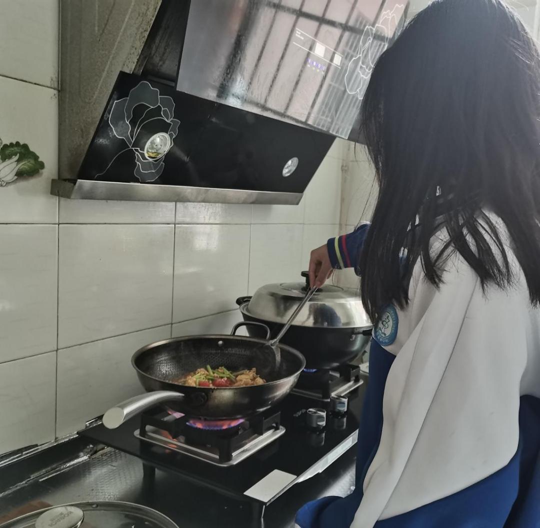 鏂囨槑璁颁簬蹇冪編寰疯返浜庤,鍔冲姩鍕や簬蹇冪編寰疯返浜庤涓婚鐝細