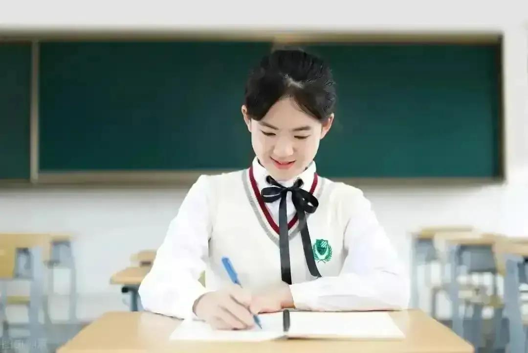 冀教版八年级英语下lesson18,冀教版八年级英语上册lesson13