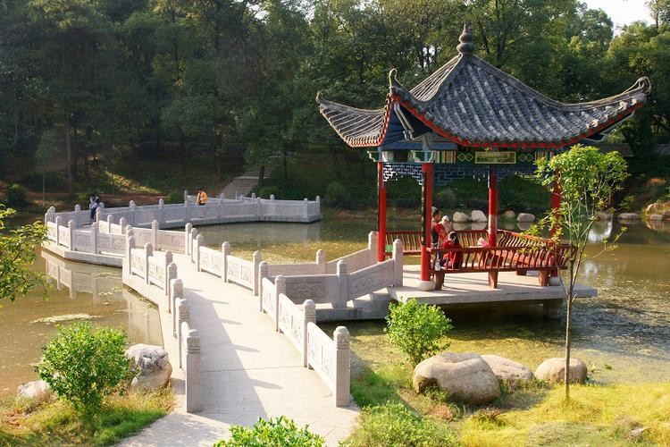 伪气功大师王林现象视频深度剖析,气功大师王林别墅内景航拍