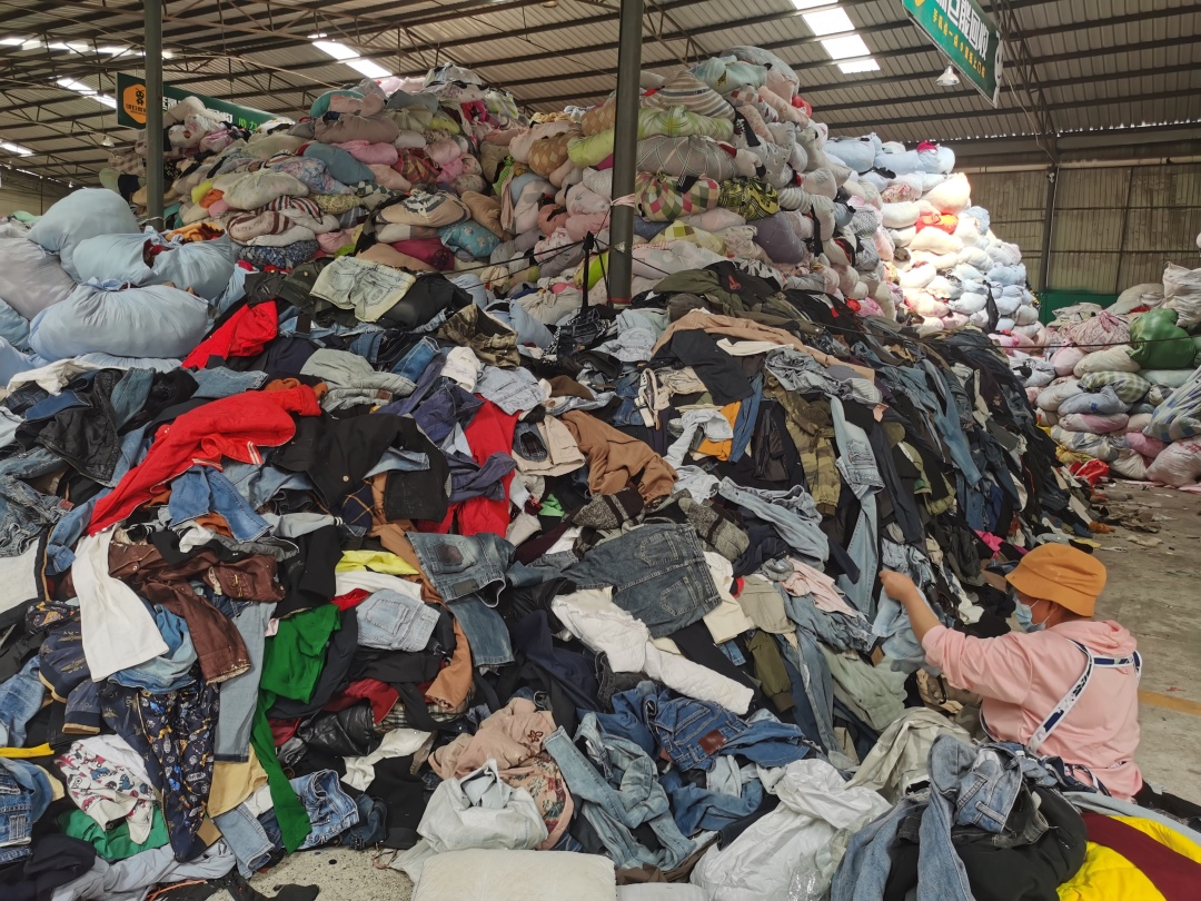 旧衣服回收利用加盟创业项目,云南旧衣服回收项目哪家正规