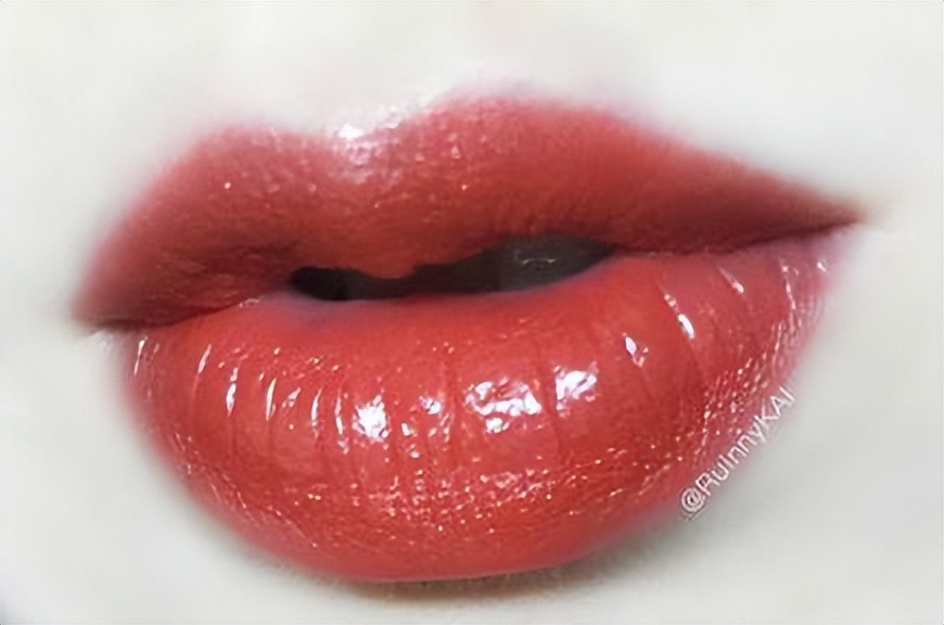 超好用的三支最显气色的口红试色,什么色号的口红最显白平价