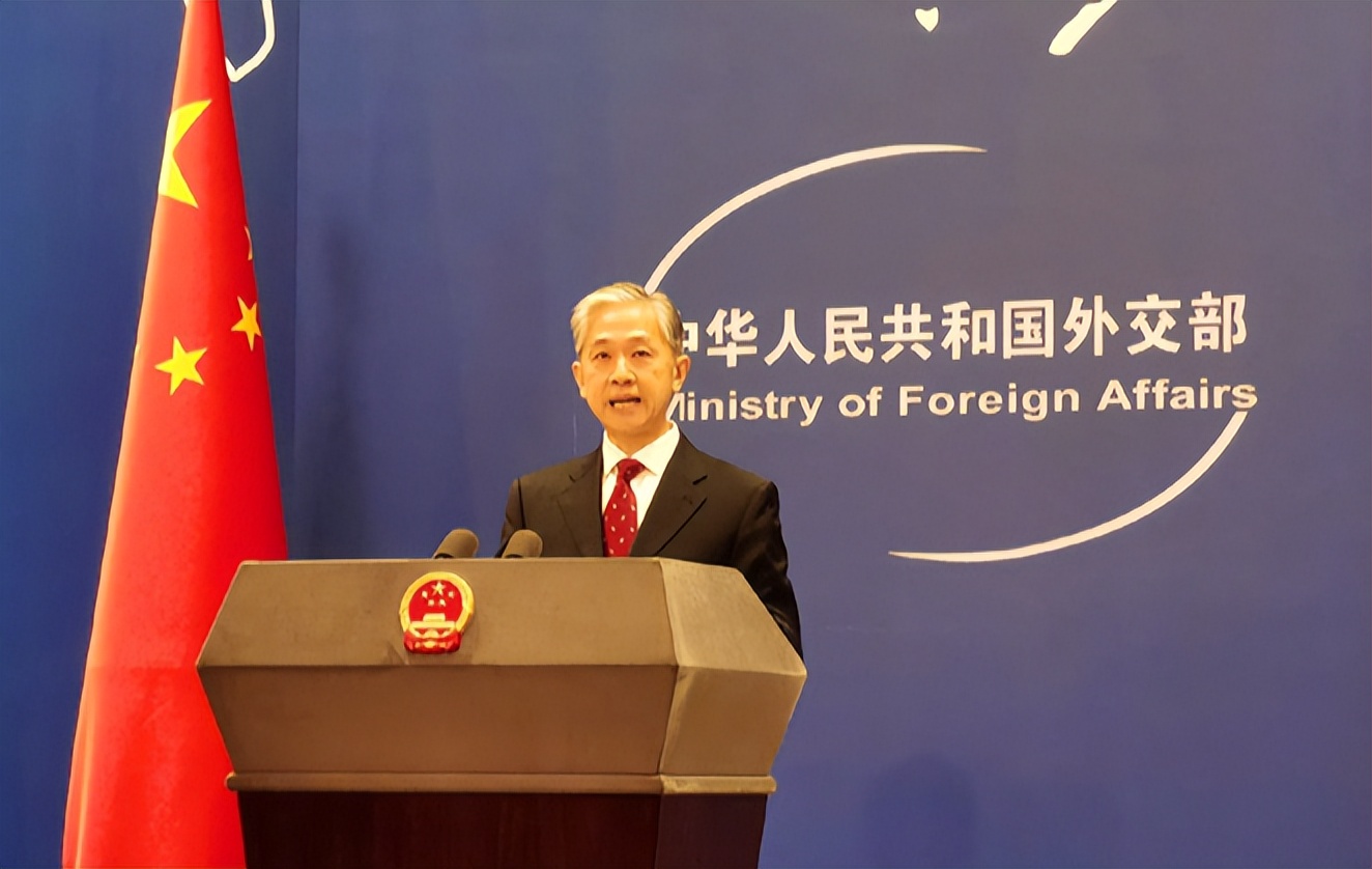 两艘美舰过航台湾海峡新闻评述,台媒报道美舰过航台湾海峡