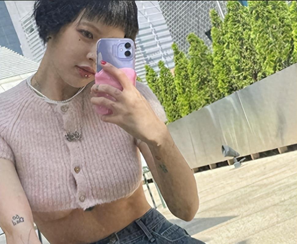 低腰超短装上衣,女低腰裤短上衣