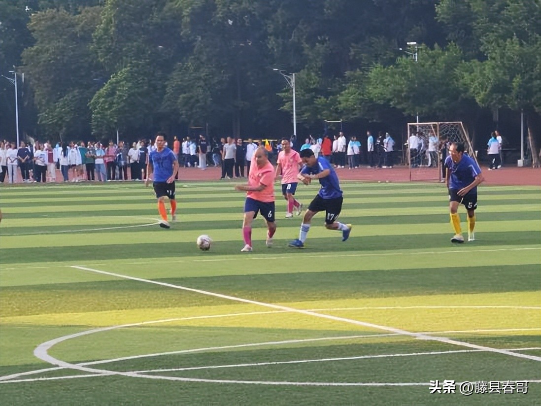 广西区教职工足球比赛,问鼎全州中小学校园足球联赛冠军