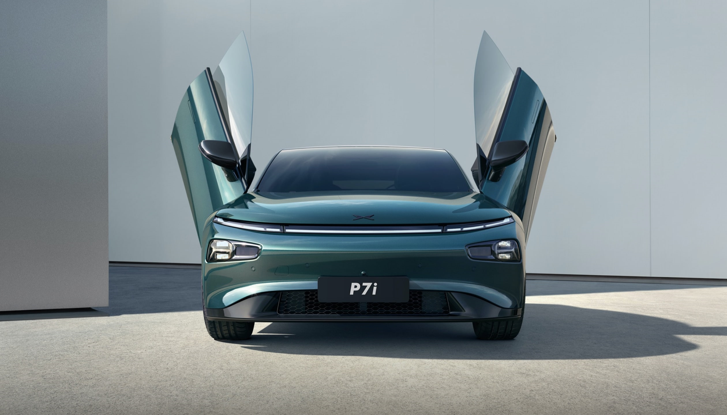 比亚迪有完全自主电动车吗,比亚迪汉和model3