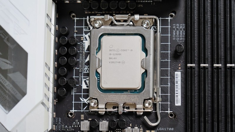 吹雪z690ddr4配什么内存,z690吹雪主板能跑满12900k吗