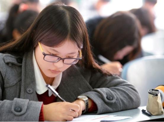 5所“985”高校就业率下降，即便有985头衔，就业情况也不太理想