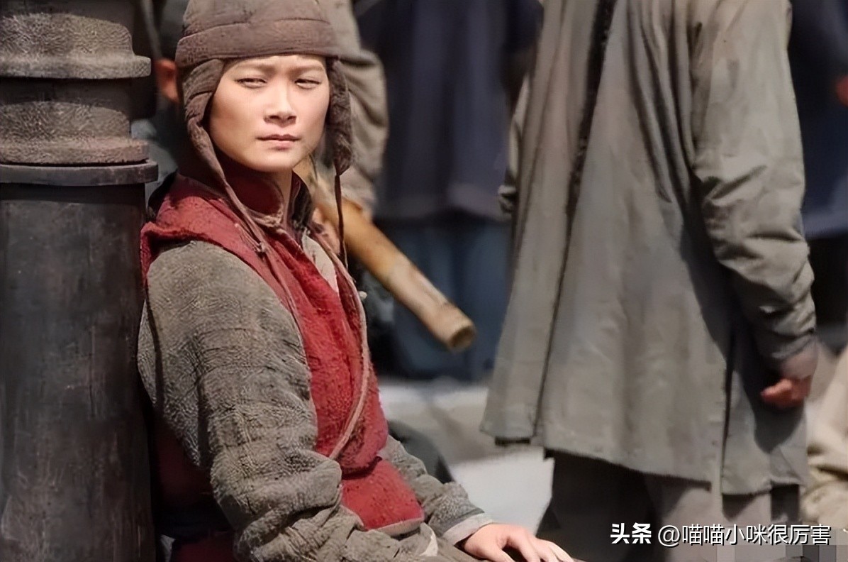 2005年李宇春什么歌夺冠,李宇春超女冠军是哪一天