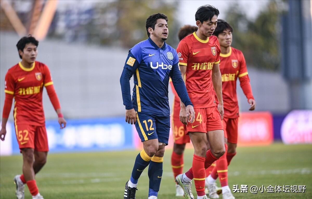 中超三镇vs泰山错失机会,武汉三镇2-0山东泰山