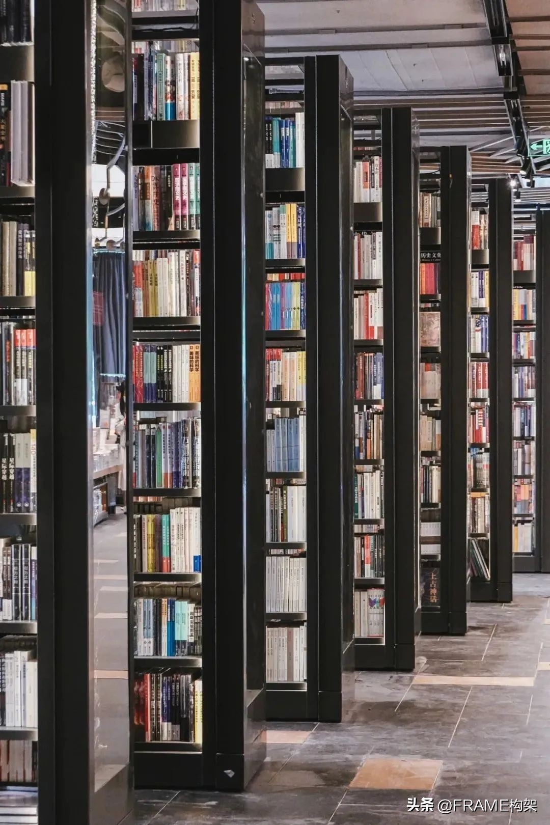 中国的网红书店,网红书店是颜值重要还是内涵重要