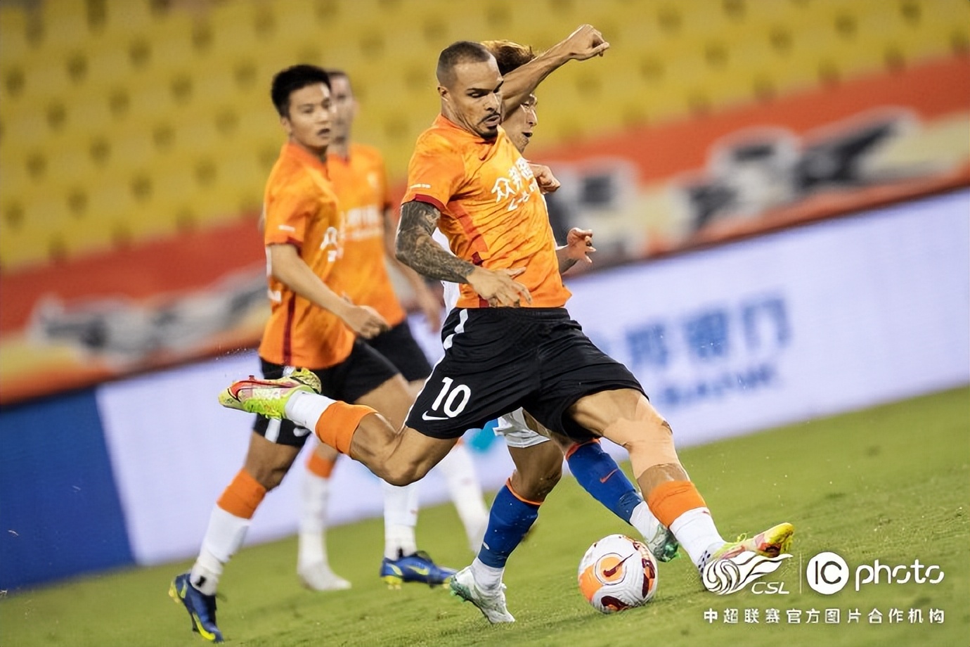 武汉三镇2-0山东泰山控球率,山东泰山对武汉队比分预测