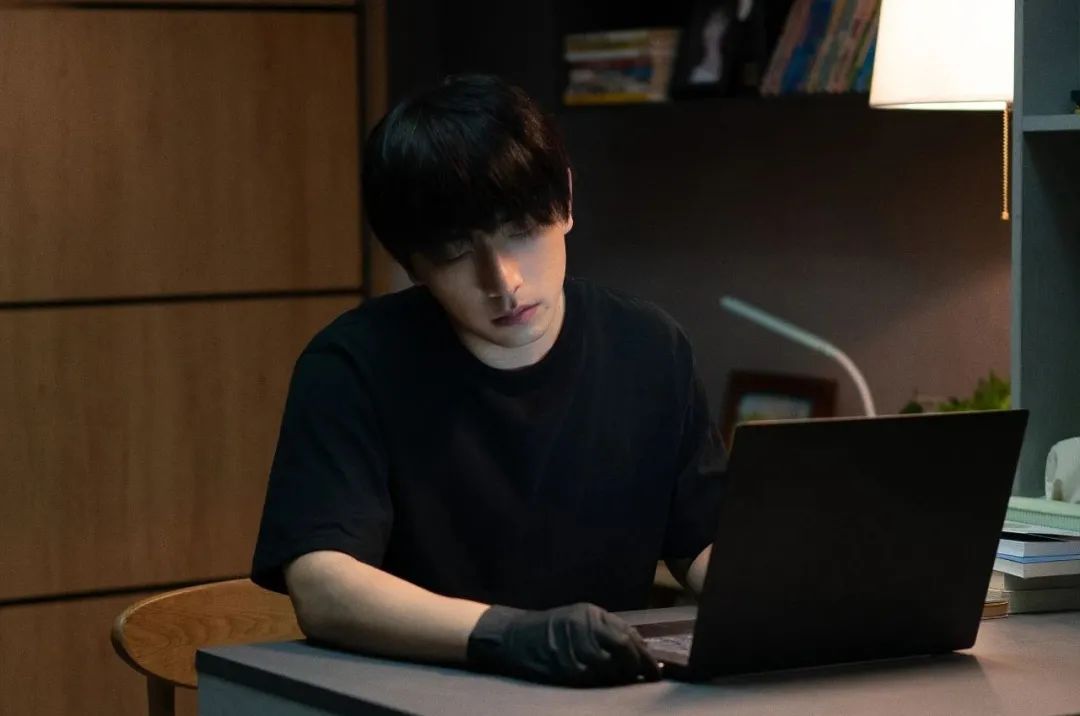 张颂文说吴镇宇是他偶像原版,张颂文为什么大家叫他老师