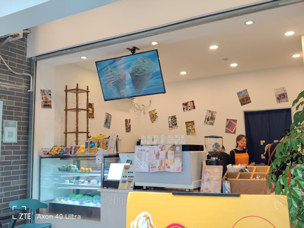 梦寐以求的无缺全面屏影像旗舰，中兴Axon40Ultra评测