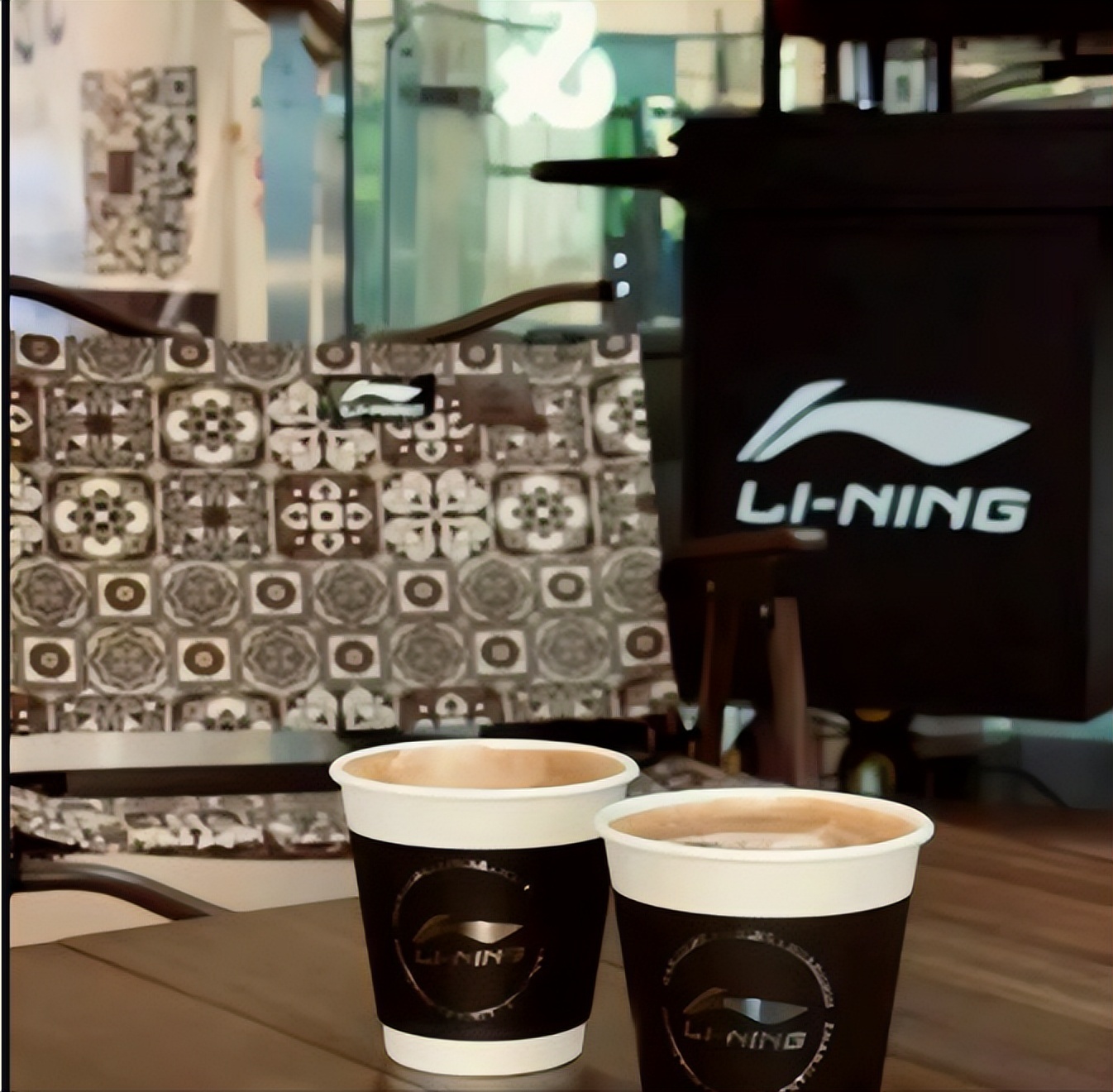 李宁彻底翻车视频播放,李宁翻车事件公关