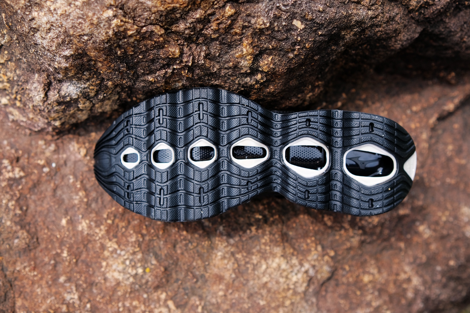 美津浓支撑跑鞋wavehorizon6,美津浓跑鞋waveridergtx怎么样