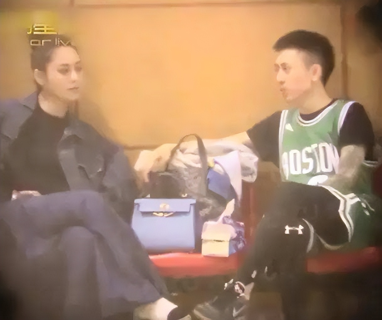 隐形富婆的房产,twins阿娇阿sa身价