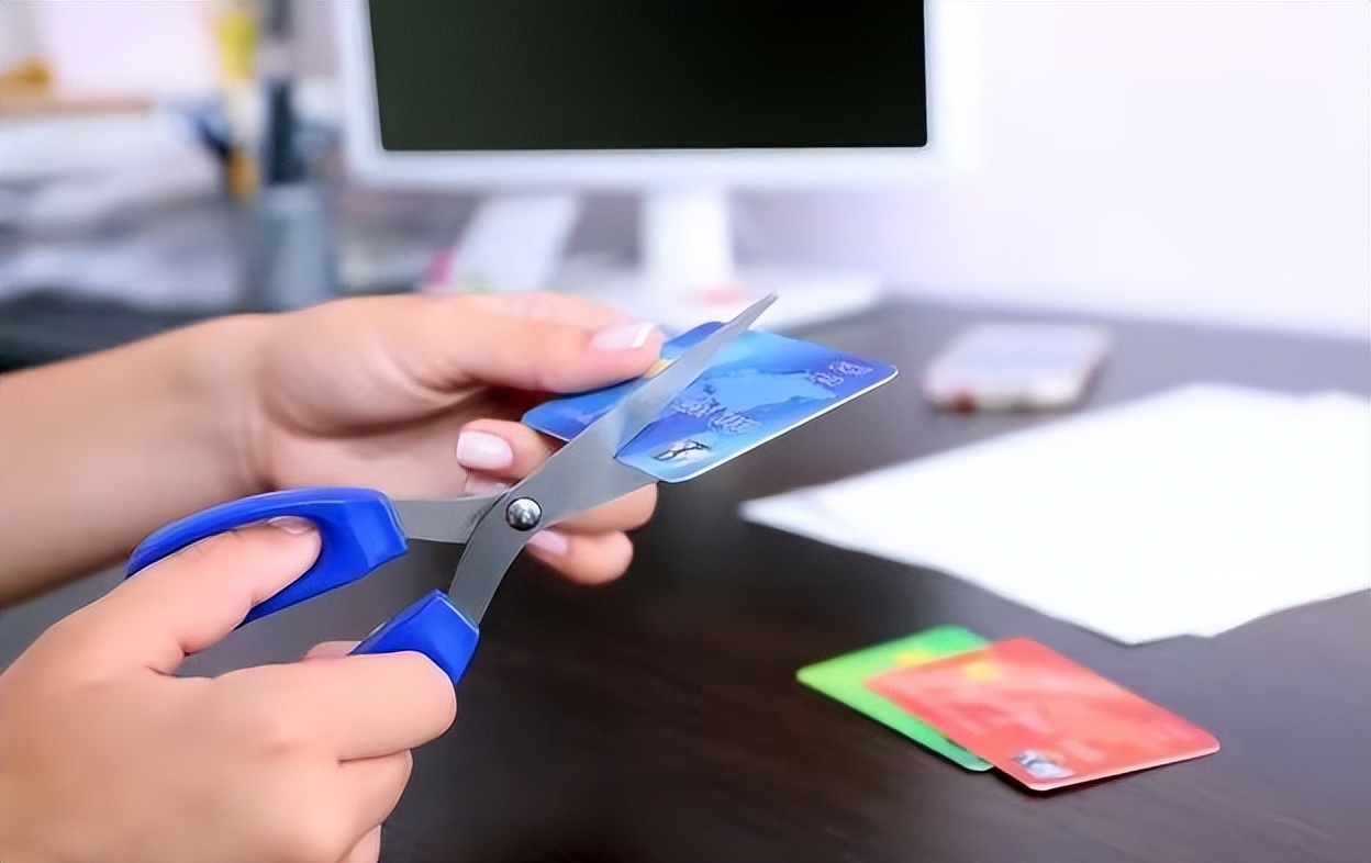 断卡行动下调个人网银转账限额,哪家银行断卡限额最严格