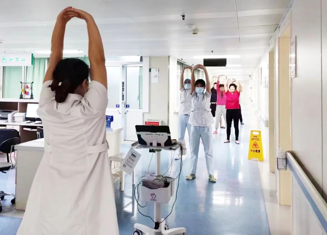 艾草飘香呵护健康——*安泰**市中心医院中医妇科开展艾灸治疗受欢迎