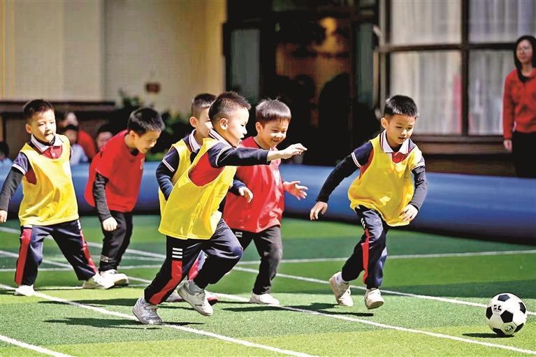 盐田青少年足球培训,深圳龙华青少年足球培训基地