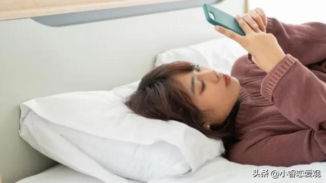 女生发嗯嗯嗯什么意思,女生回复你嗯嗯嗯