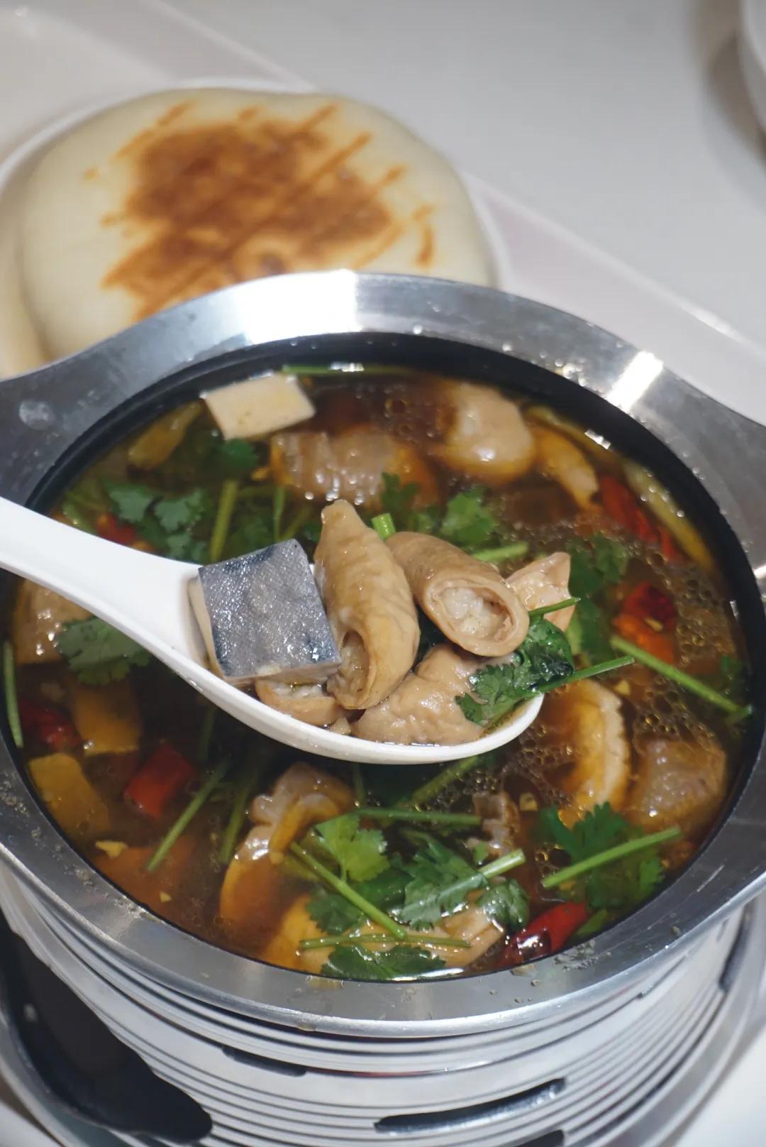 吃了三十年的牛排店，这回竟然被“臭”到了！