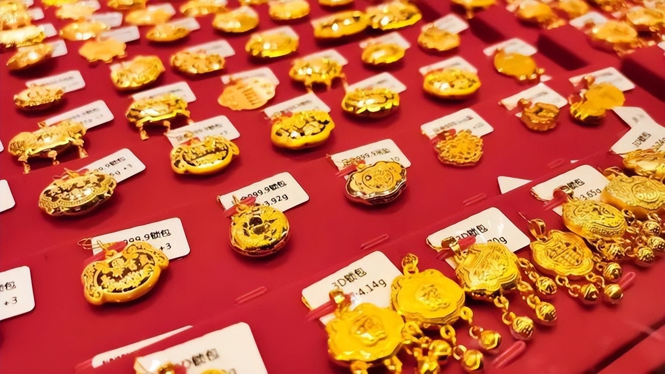 1折买翡翠,1折买奢侈品