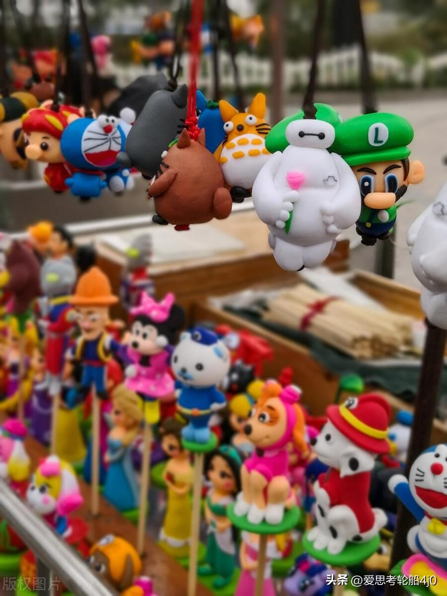 摆摊卖玩具一个月挣多少钱,摆摊卖玩具一年能挣多少钱