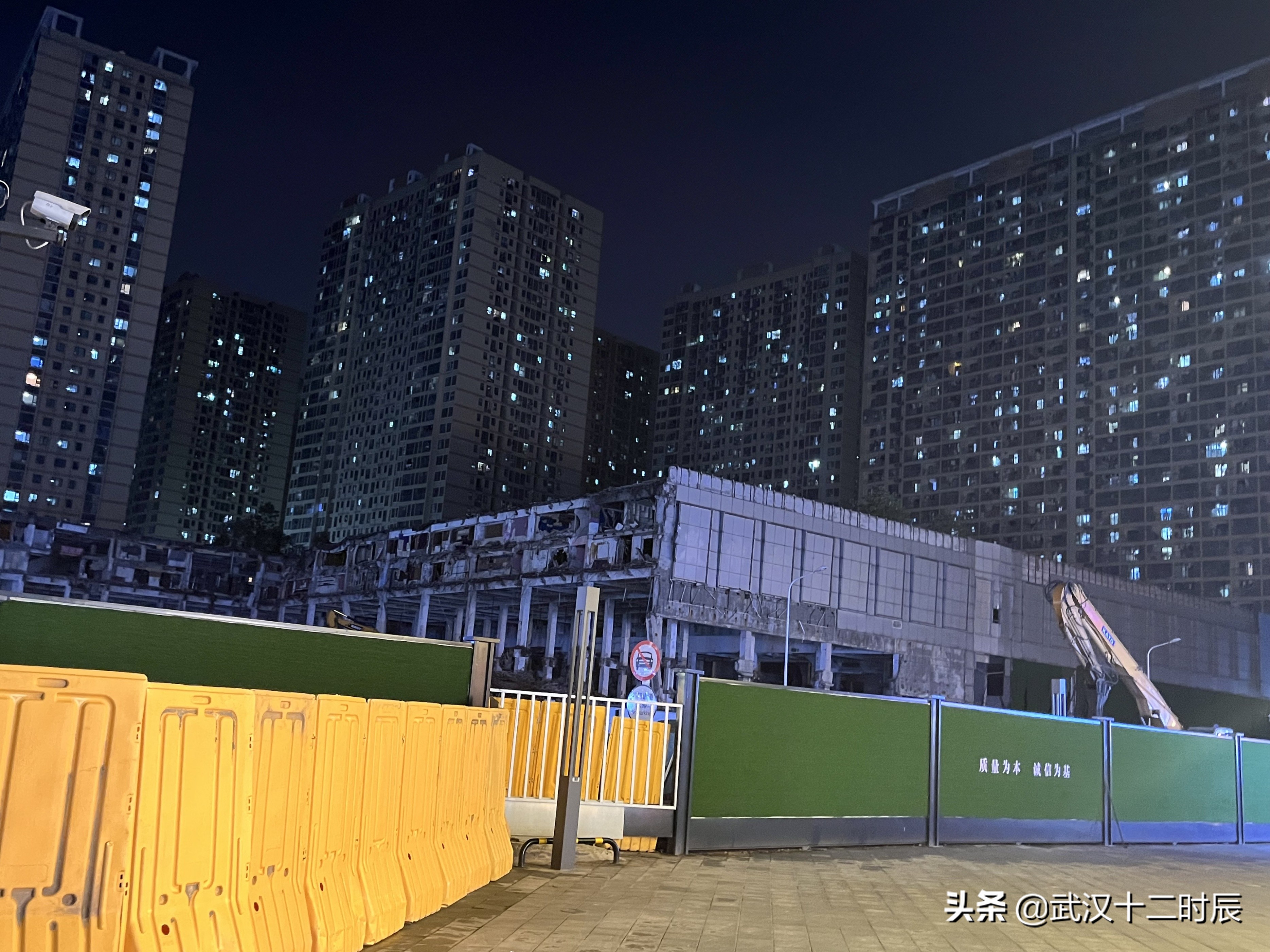 光谷最大的菜市场,光谷步行街拆迁计划