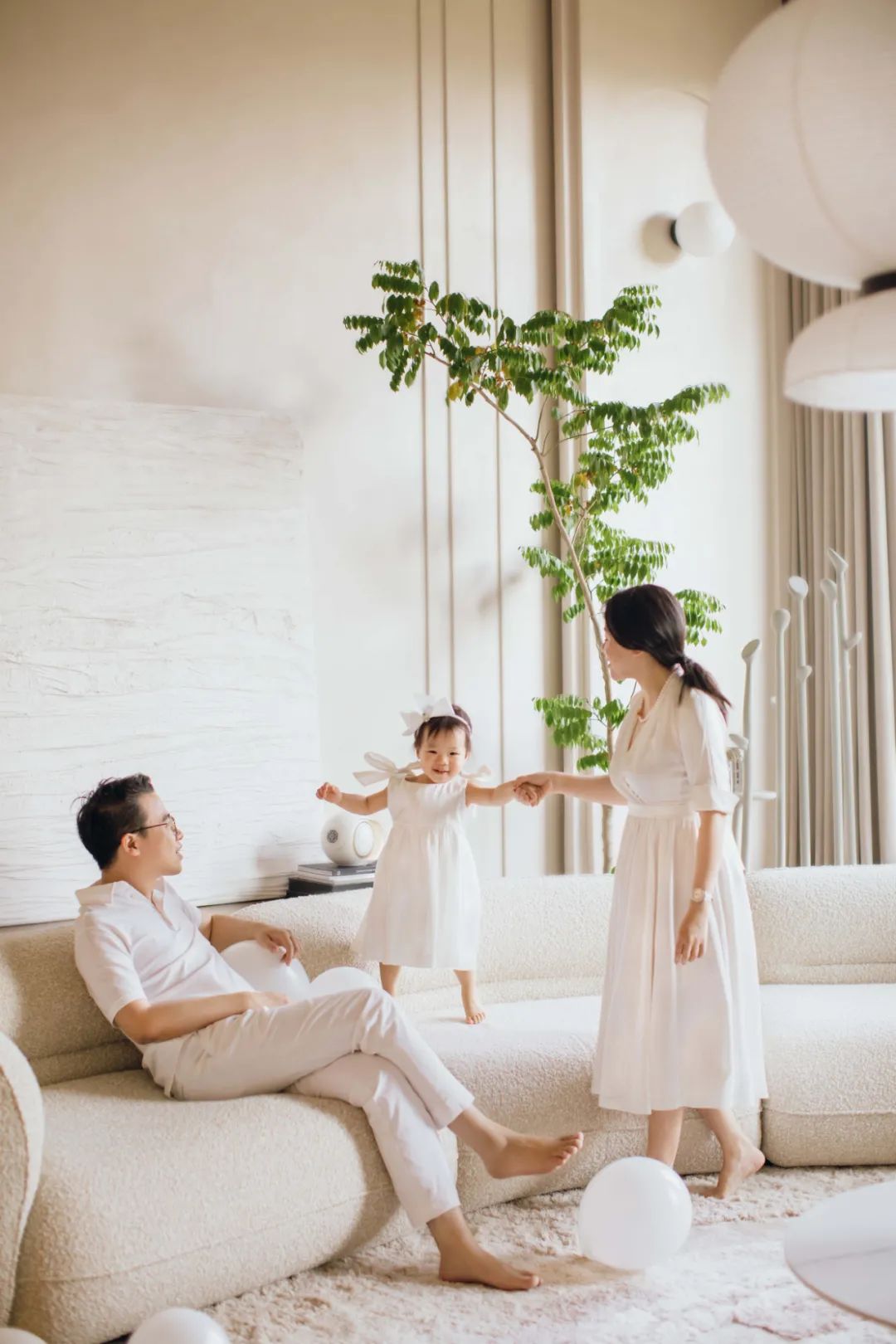 孟晚舟穿的白色连衣裙是什么品牌,孟晚舟同款连衣裙大码