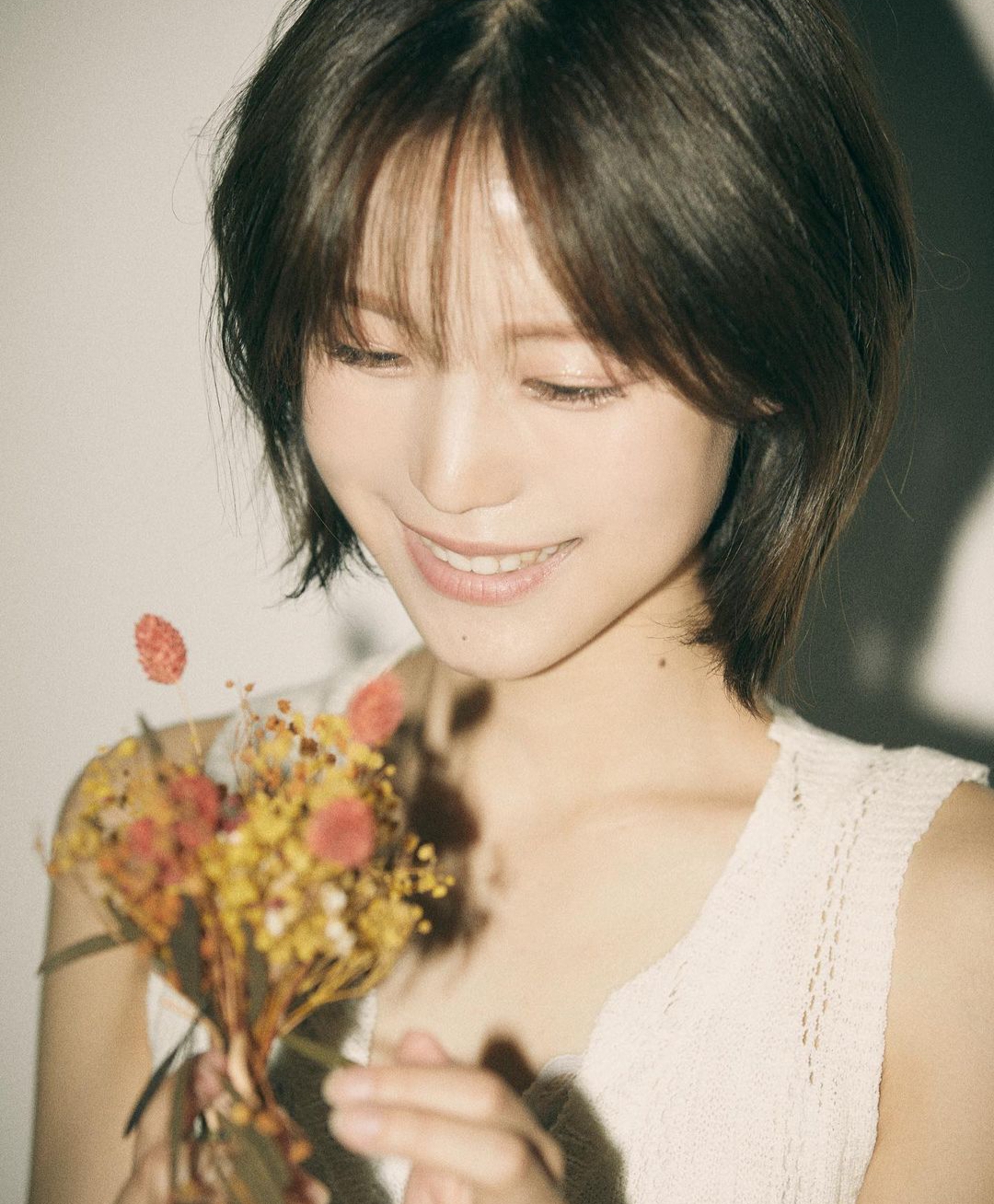 甜酷短发发型圆脸,甜妹短发女生