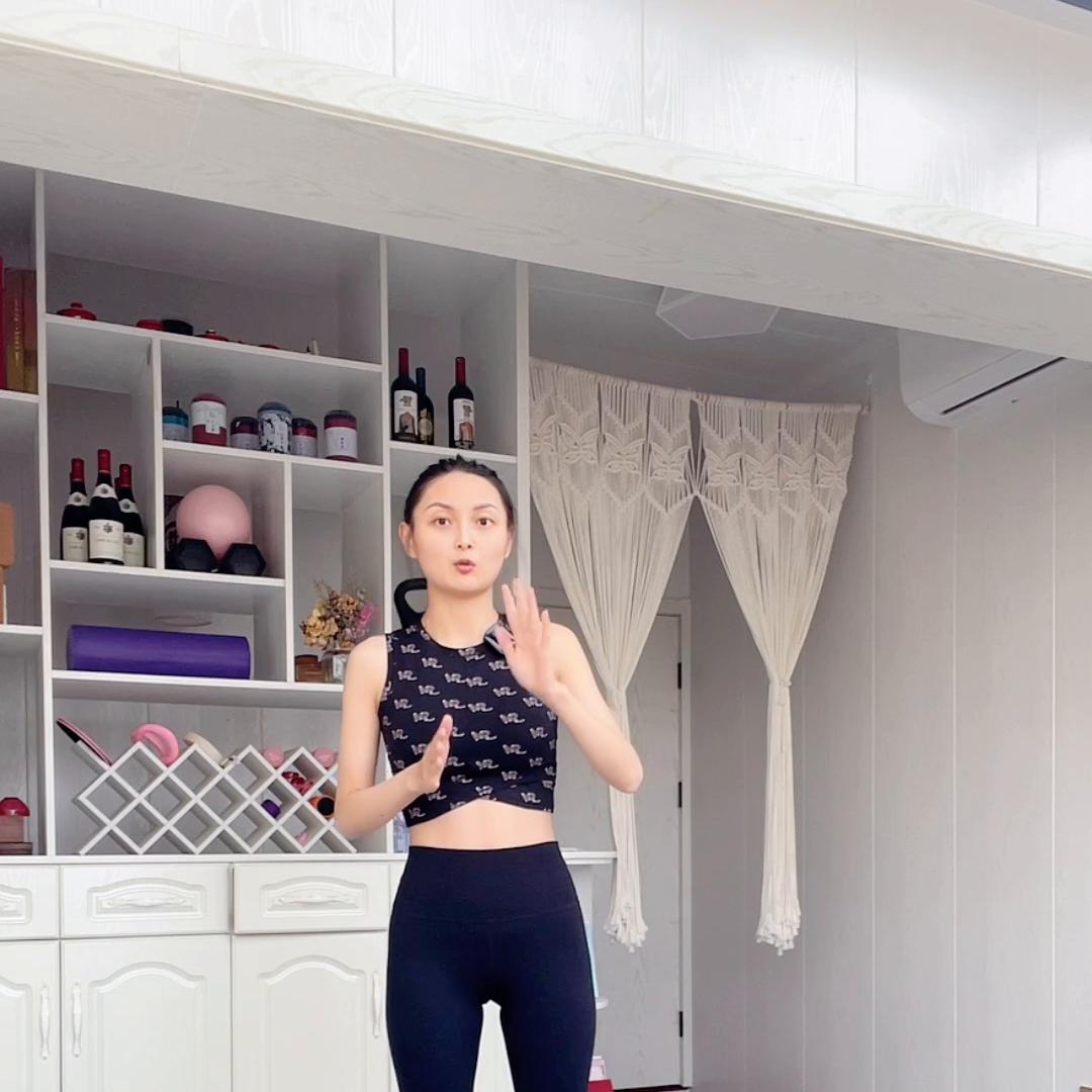 2组动作帮你矫正骨盆前倾,骨盆前倾的矫正方法睡姿站姿