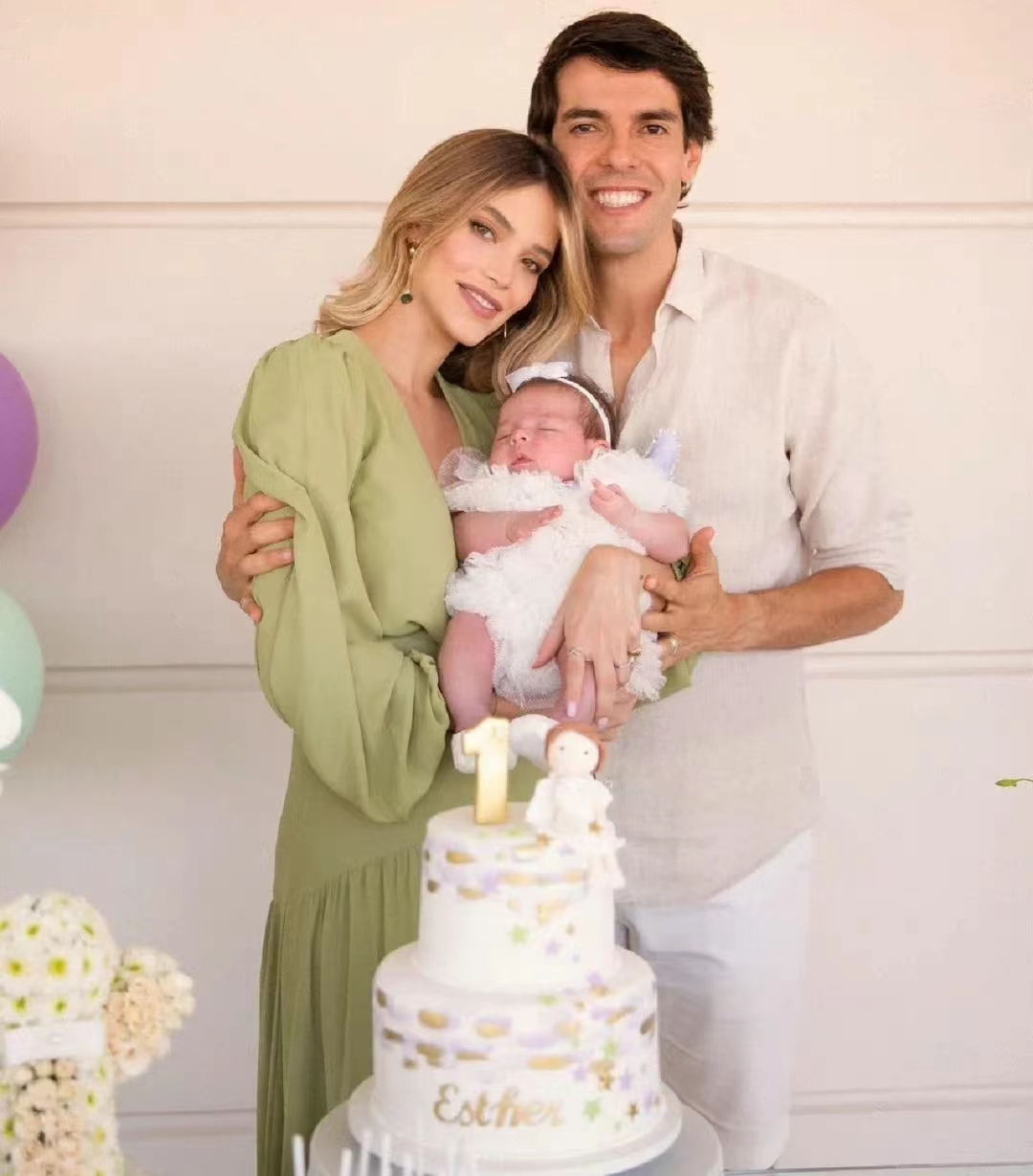 阿根廷夺冠后梅西和姆巴佩,c罗支持阿根廷夺冠姆巴佩