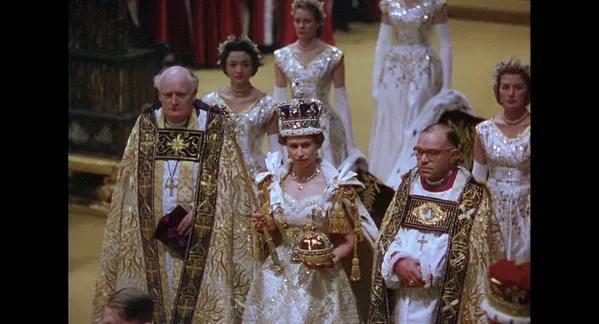 伊丽莎白女王二世的历史,伊丽莎白二世在位时的宪政危机