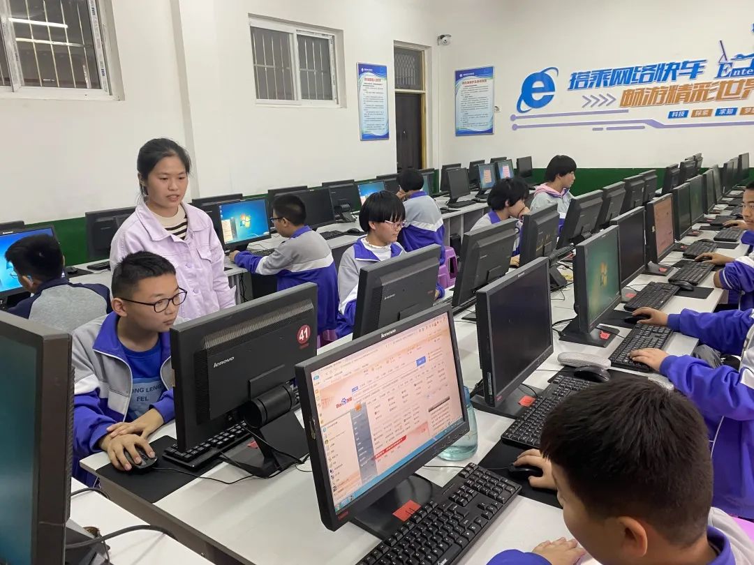 学校丰富多彩的社团活动美篇,多彩社团活力四射助力成长