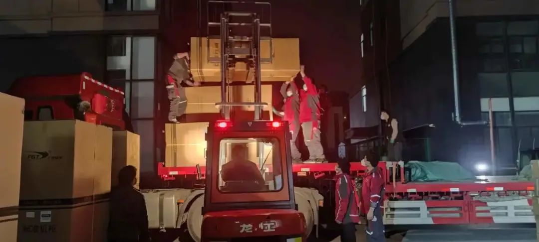 上海疫情下，中国最豪爽神秘组织，把14亿总部大楼都捐了！